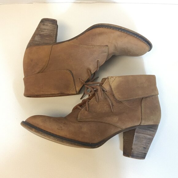 Steve Madden Bootie Jasperr Cuffed Tan Leather Size 9.5 Distressed - Picture 4 of 14